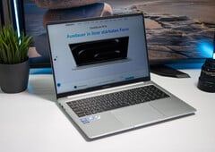 Geekom GeekBook M16 с процессором Intel Core Ultra 9 и аккумулятором емкостью 99,9 Вт·ч