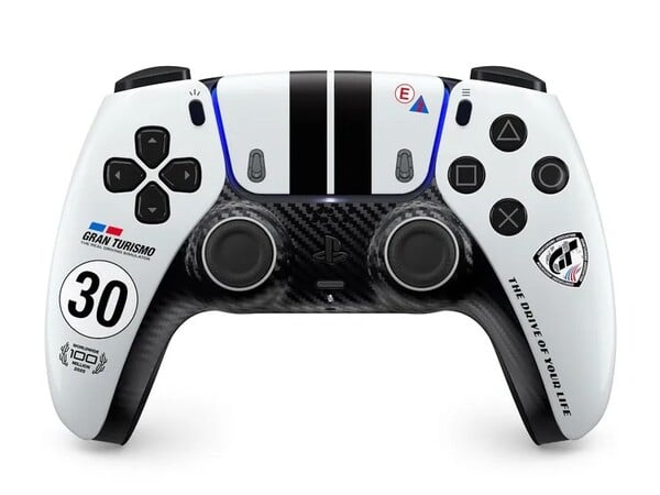Беспроводной контроллер DualSense – Gran Turismo Limited Edition будет доступен в Европе, Японии, США и Великобритании.