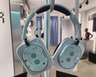 Nothing Headhone (1) имеют необычный дизайн, но их технические характеристики не являются чем-то необычным. (Источник изображения: nothing_fan_blog через Instagram)