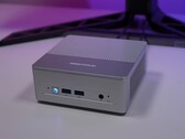 Мини-ПК Minisforum X1 Lite демонстрирует передний вход/выход с портами USB и кнопкой питания (Источник изображения: ETA Prime через YouTube)