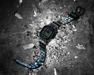 Модель Casio G-Shock x Bamford 5600 (на фото) имеет синие акценты модного бренда вокруг безеля, рамки циферблата и текста. (Источник изображения: Casio/Bamford)