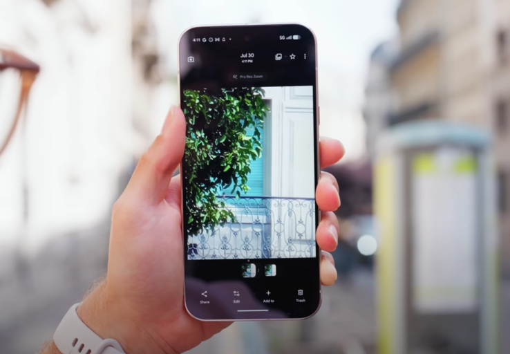 Pixel 10 Pro может делать приличные снимки зданий со 100-кратным увеличением (Источник изображения: MrWhosetheboss)