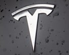 Функция «Автопилот» компании Tesla по-прежнему находится под пристальным вниманием.