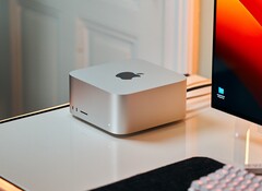 С 2021 года Apple Mac Studio имеет идентичный дизайн.