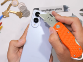 S25 Edge. (Источник изображения: JerryRigEverything с YouTube)