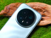 Сравнение характеристик камер самых важных флагманов из Китая, включая Honor Magic 8 Pro. (Источник изображения: Weibo)