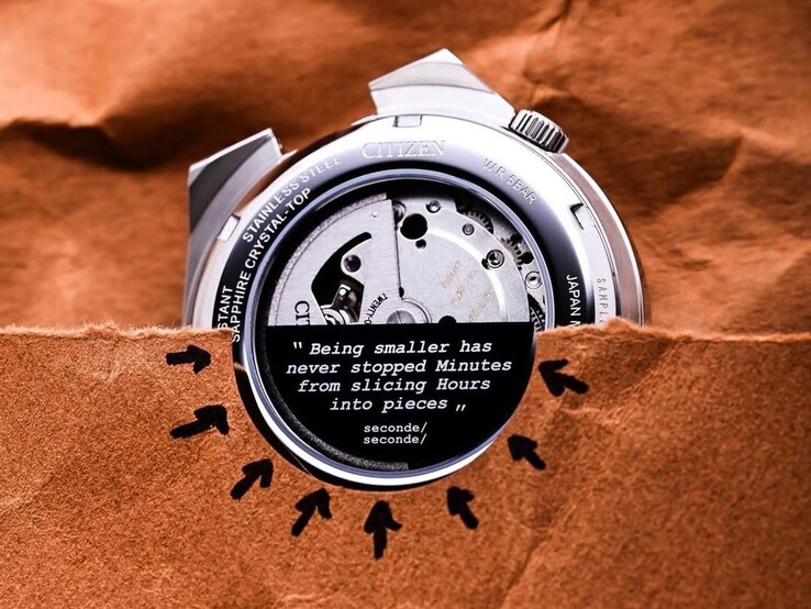 Задняя крышка выставочного образца