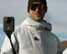 DJI Osmo 360 в использовании с, по-видимому, удлинительной планкой для аккумулятора. (Источник изображения: через Игоря Богданова)