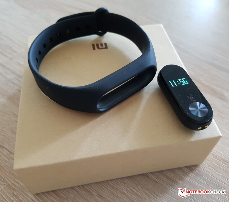 Mi Band 2. Габариты основной части - 15.7 x 40.3 x 10.5 миллиметра