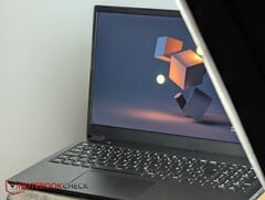 Schenker Connect 15, слегка прикрытый