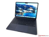 Обзор Apple MacBook Air M2 Entry – Очень хороший, но слишком дорогой MacBook для повседневных задач