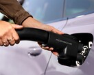 Адаптер Porsche для зарядных устройств Tesla Superchargers (Источник изображения: Porsche)