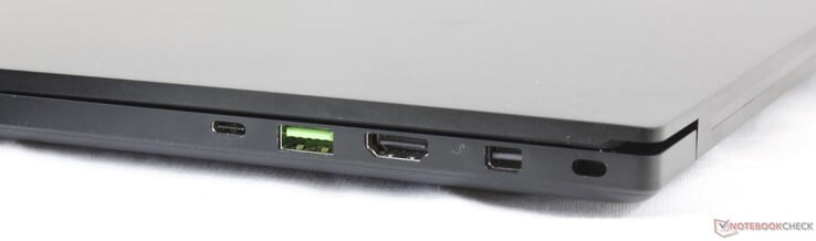 Правая сторона: Thunderbolt 3, USB 3.0 Type-A, HDMI 2.0, MiniDisplayPort 1.4, замок Kensington