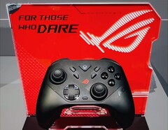 Беспроводной контроллер ROG Raikiri II Xbox, представленный на выставке Gamescom. (Источник изображения: Asus ROG)