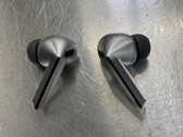 Galaxy Buds3 Pro выглядит как серебристая версия AirPods Pro. (Источник изображения: Instagram)
