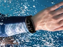 Фитнес-браслет Xiaomi Smart Band 11 обладает водонепроницаемостью 5 АТМ.