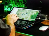Aura Displays помещает 13-дюймовый сенсорный экран в механическую клавиатуру (Источник изображения: Aura Displays)
