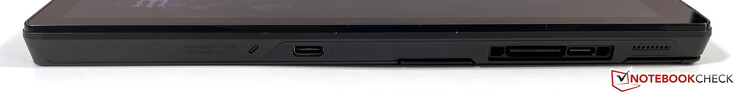 Слева: TB 4 (USB-C 4.0, DP 1.4), коннектор XG Mobile, USB-C 3.2 Gen. 2 (PD, DP)