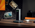 Новый пауэрбанк Anker Prime (на фото) оснащен интеллектуальным дисплеем, на котором отображаются данные о зарядке и состоянии устройства. (Источник изображения: Anker)