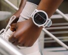 Часы CMF Watch 3 Pro в светло-сером цвете.