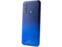Краткий обзор смартфона Motorola Moto G8 Power Lite