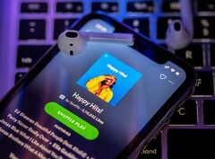 Spotify Premium стоит всего 11,99 евро за месяц. (Bildquelle: Omid Armin)