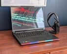OLED-дисплей Raider 16 Max HX может быть визуально потрясающим, но ему не хватает некоторых обычных функций