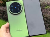 Vivo X Fold5 в одном из трех стартовых цветов. (Источник изображения: via Shido Tatushiko)