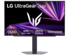 LG UltraGear 27GX704A (на фото) оснащен глянцевой OLED-панелью. (Источник изображения: LG Japan)