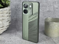 Обзор Poco M7 Pro 5G. (Источник изображения: Маркус Хербрих)