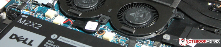 Система охлаждения с двумя вентиляторами хорошо справляется с четырехъядерным Intel Core i5-8265U