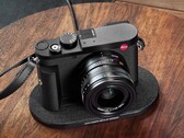 Leica M EV1 - это, по сути, Leica Q3 со сменными объективами. (Источник изображения: Leica)