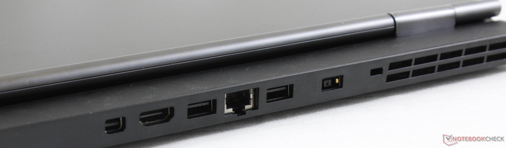 Задняя сторона: DisplayPort 1.4, HDMI 2.0, 2x USB 3.1 Gen. 2, гигабитный Ethernet, разъем питания, замок Kensington