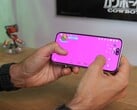 Проблема с фиолетовым экраном на Pixel 11 Pro