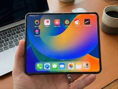 Неофициальный рендер iPhone Ultra/Fold.