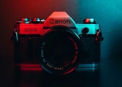 Ожидается, что модель Canon EOS R8 Mark II будет отличаться дизайном, вдохновлённым моделью Canon AE-1.