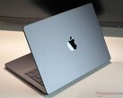 Apple скорее всего, прекратит продажи MacBook Pro 14 начального уровня с чипсетом M4 к концу следующей недели. (Источник изображения: Notebookcheck)
