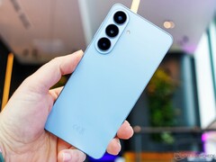 Samsung Galaxy S26 также доступен с 128 ГБ памяти для корпоративных клиентов.