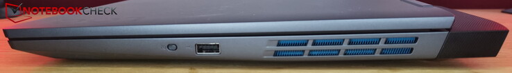 Правая сторона: выключатель веб-камеры, USB-A 3.2 Gen 1 (5 Гбит/с)