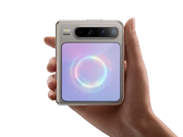 Новый смартфон с "искусственным интеллектом". (Источник изображения: Huawei)