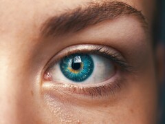 Изображение крупным планом человеческого глаза