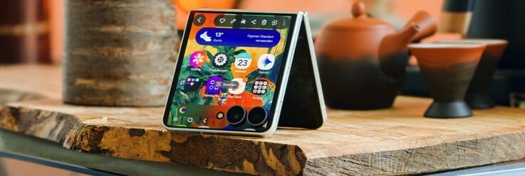 Обзор Galaxy Z Flip8