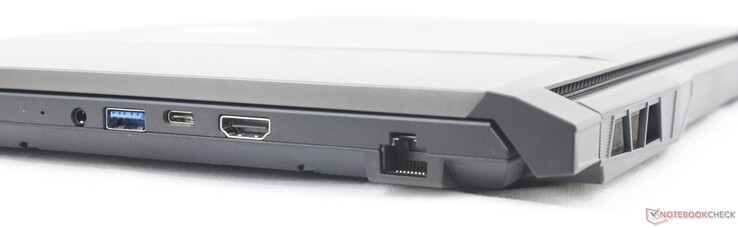 Правая сторона: аудио разъем, USB-A 3.2 Gen. 1, USB-C 3.2 Gen. 1, HDMI (4K60)