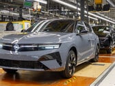 Следующее поколение Opel Astra продолжит сходить с конвейера в штаб-квартире в Рюссельсхайме, в то время как бренд становится все более зависимым от китайских технологий при разработке новых EV.