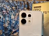 Oppo Reno 16 FS оснащён отличной камерой, однако в обмен на это вам придётся пойти на некоторые компромиссы.