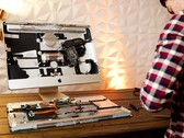 Старый iMac с железом от M1 Mac Mini (Изображение: Luke Miani)