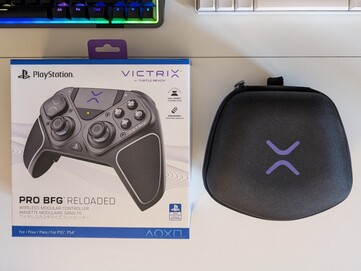 Упаковка Victrix Pro BFG Reloaded в футляре для переноски