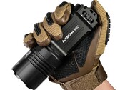 Новый фонарь Acebeam X30 питается от двух батарей 21700