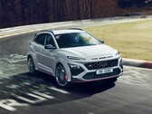 Hyundai Kona N performance SUV за рулем на гоночной трассе. (Источник изображения: Hyundai)
