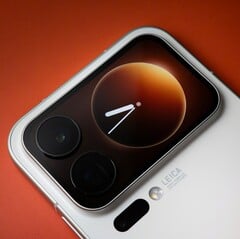 Задний дисплей наконец-то появится на мировом рынке в смартфонах Xiaomi 18 Pro.
